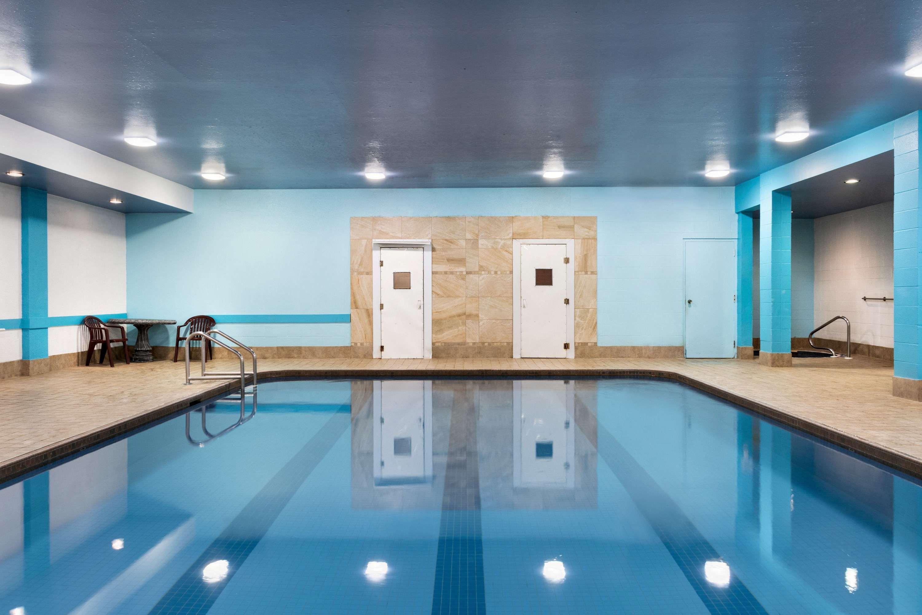 Travelodge By Wyndham Simcoe Exteriér fotografie
